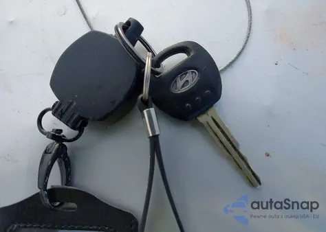 2007 Hyundai Entourage Gls/Limited/Se z USA, uszkodzony, nr VIN KNDMC233576030077